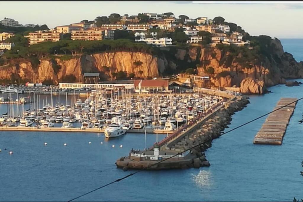 Nuevo Apartamento Moderno Elisa - A 80 Metros De La Playa Para 5 Personas Sant Feliu de Guíxols Ngoại thất bức ảnh