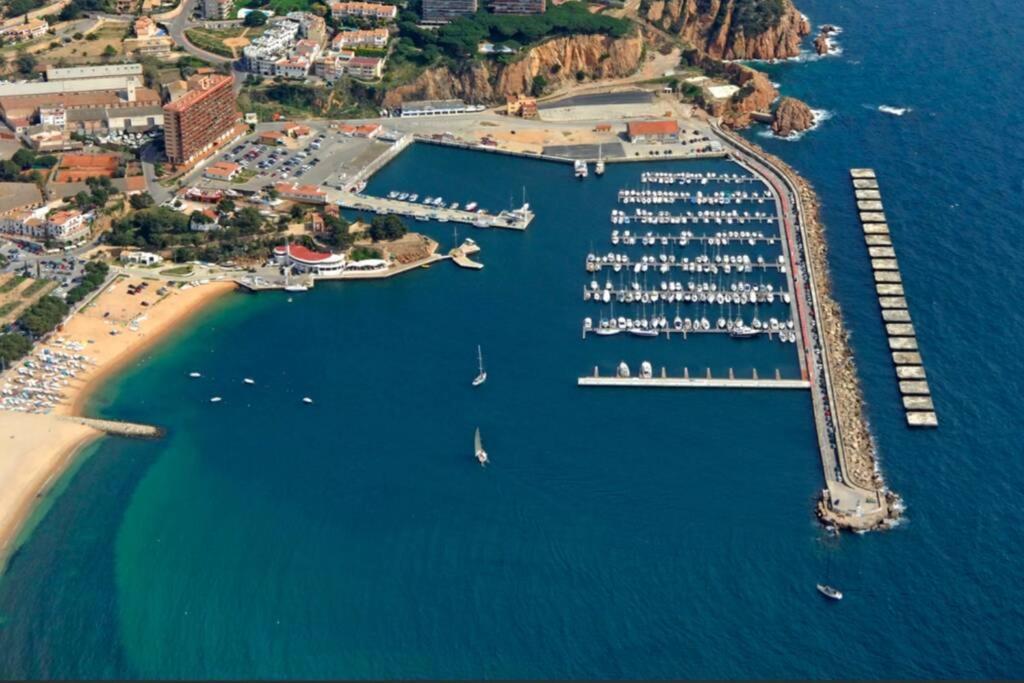 Nuevo Apartamento Moderno Elisa - A 80 Metros De La Playa Para 5 Personas Sant Feliu de Guíxols Ngoại thất bức ảnh